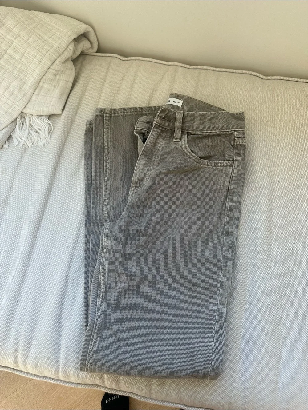 Men's Gray Straight-Leg Jeans